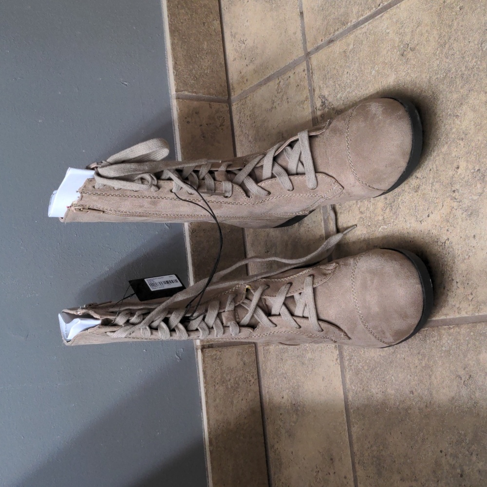 NWT suede boots